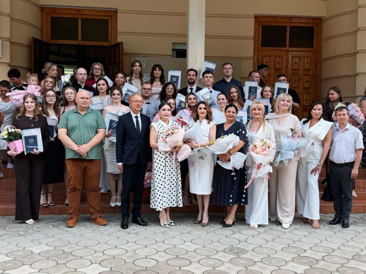Клятву Гиппократа произнесли 80 выпускников Медицинского института им. Н. В. Склифосовского