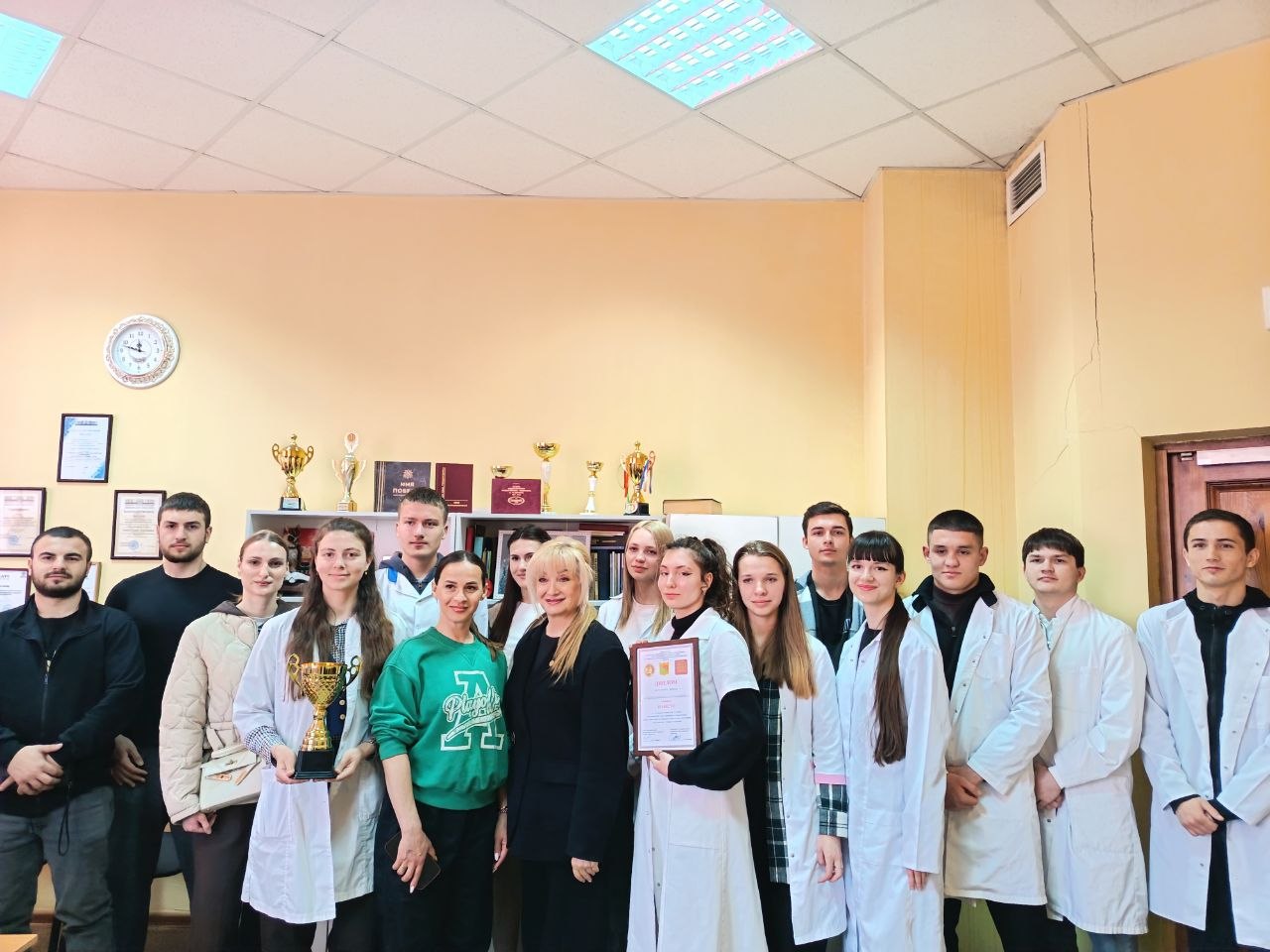 photo 5402435518655567500 y